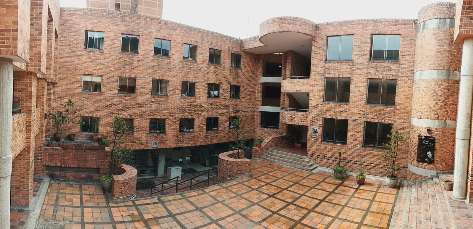 Sede de Universidad Autónoma - 30 Aniversario